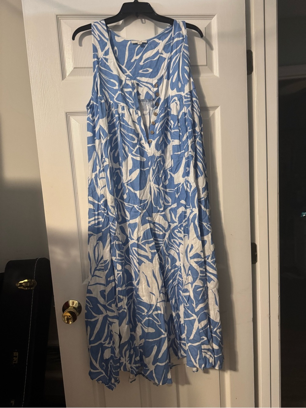 easel Blue and White Floral Sleeveless Jumpsuit Romper